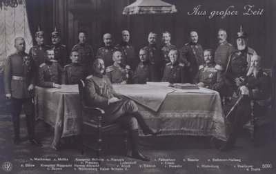 Německý císař Wilhelm II s vysokými německými vojenskými veliteli (černobílá fotografie) od Photographer German