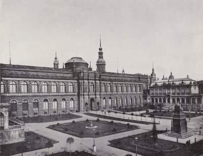 Královská obrazárna, pohled ze Zwingeru (černobílá fotografie) od Photographer German