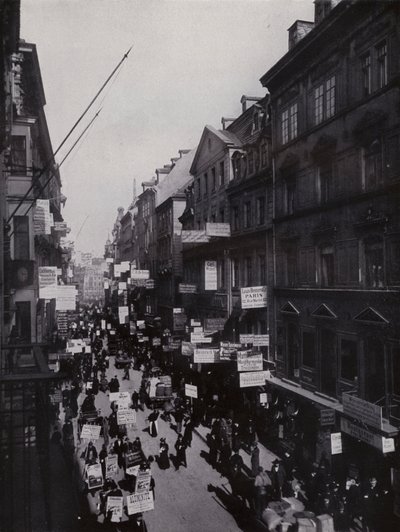 Lipsko: Petersstrasse během veletrhu (č/b foto) od Photographer German