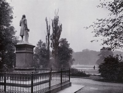 Lipsko: část Rosental s Gellertovým pomníkem (černobílá fotografie) od Photographer German