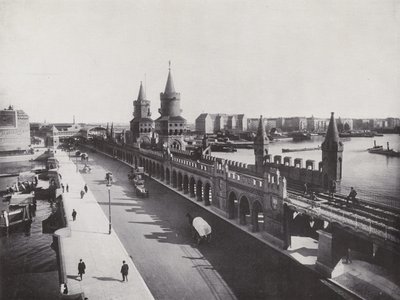 Oberbaumský most s vyvýšenou železnicí (č/b foto) od Photographer German