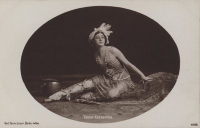 Tamara Karsavina, ruská baletka a učitelka baletu (č/b foto) od Photographer German