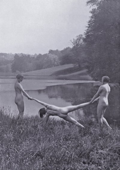 Krásné tělo, tělesná kultura pro ženy (černobílá fotografie) od Photographer German