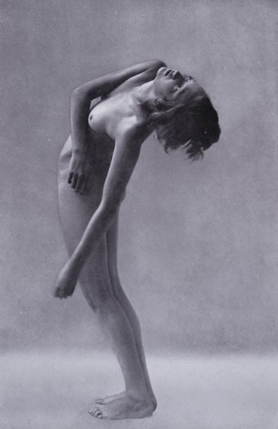 Krásné tělo, tělesná kultura pro ženy (černobílá fotografie) od Photographer German