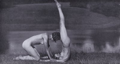Krásné tělo, tělesná kultura pro ženy (černobílá fotografie) od Photographer German