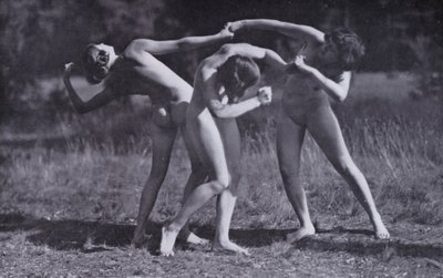 Krásné tělo, tělesná kultura pro ženy (černobílá fotografie) od Photographer German