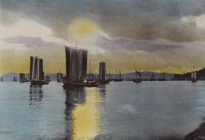 Japonsko, kolem roku 1912: Západ slunce, pobřeží Akashi (foto) od Photographer Japanese