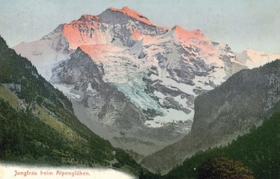 Alpenglow, Jungfrau, Švýcarsko (barevné foto) od Photographer Swiss