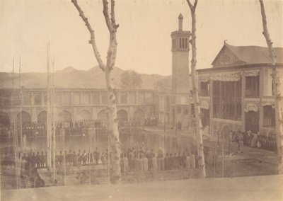 [Palác šáha, vzdávající úctu ShahFete de Salam, Teherán, Írán [totéž..., 40.–60. léta 19. století. od Possibly by Luigi Pesce.