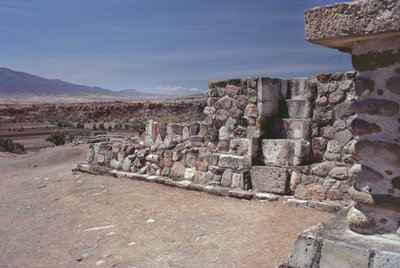 Schodiště zasazené do zdi, pozdní poklasické období od Pre Columbian