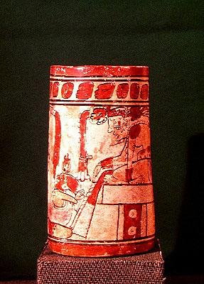 Válcová váza, Mayská, 7.-8. století (polychromovaný kámen) od Pre Columbian Pre Columbian