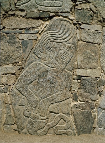 Stěna s reliéfem válečníka od Pre Columbian Pre Columbian