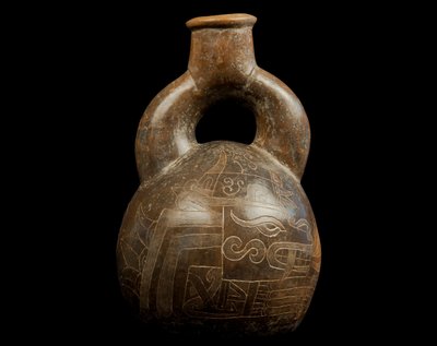 Váza s uchem / Kultura Chavin (terakota) od Precolombian Precolombian
