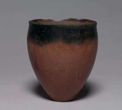 Kádinka s černým vrcholem, 4500-3000 před naším letopočtem od Predynastic Period Egyptian
