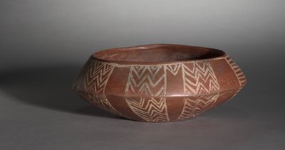 Mísa s bílým křížem s želvou a sluncem, cca 4000-3400 př.nl od Predynastic Period Egyptian