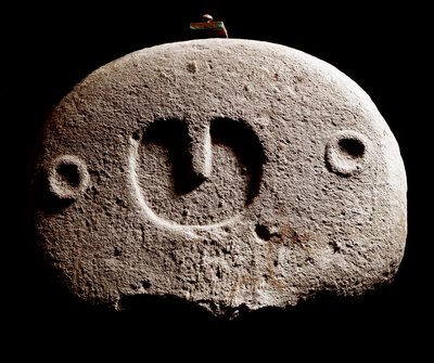 Prehistorické umění: Socha z doby železné z lokality Lunigiana poblíž La Spezia, Itálie. 1100-800 před naším letopočtem. La Spezia, Městské muzeum civilizace Lunigiana od Prehistoric Prehistoric
