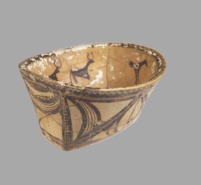 Oválná mísa, 4. tisíciletí před naším letopočtem od Prehistoric Russian Culture