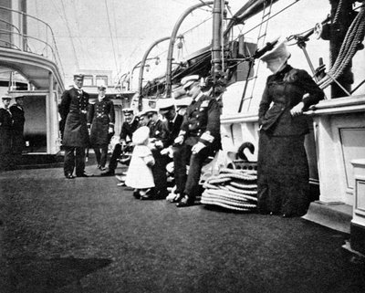 Princ Olav 1903-1991, budoucí norský král Olav V., mluvil s námořními důstojníky, 1908. od Queen Alexandra