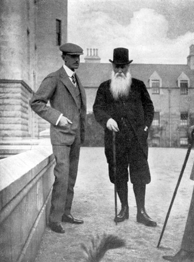 Sir Arthur Davidson a Sir Dighton Probyn, 1908 od Queen Alexandra