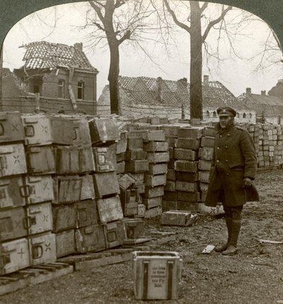 Opuštěná německá munice poblíž Cambrai, první světová válka, 1914-1918. od Realistic Travels Publishers