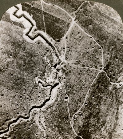 Letecký snímek německých linií, první světová válka, 1914-1918. od Realistic Travels Publishers