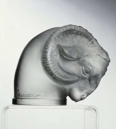 Hlava berana od Rene Jules Lalique
