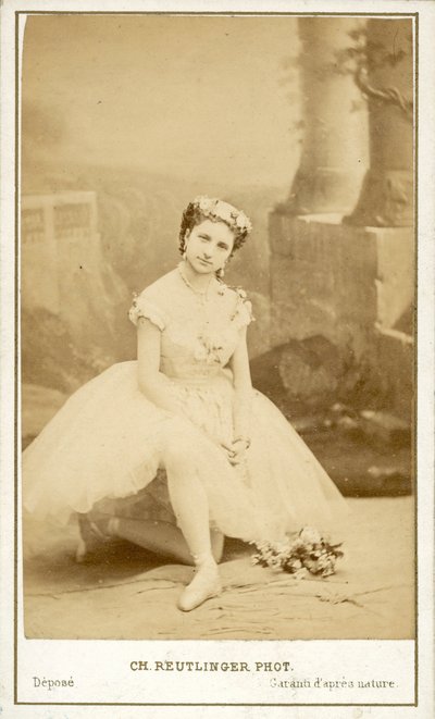 Angelina Fioretti, italská balerína pařížské opery (čb foto) od Reutlinger Studio (after)