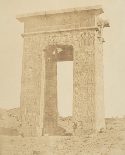 Brána Ptolemaia Philomedera, B.C. 180, Karnac, ca. 1856. od Robert Murray.