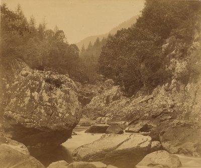 Skály v řece Lwgwy: Bettws-y-Coed. od Roger Fenton