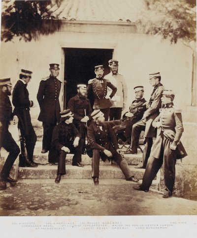 The Staff at Headquarters, z alba 52 fotografií spojených s krymskou válkou, 1855 od Roger Fenton