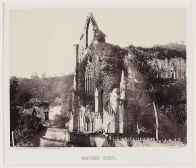 Tintern Abbey, kolem roku 1857 (tisk alba) od Roger Fenton