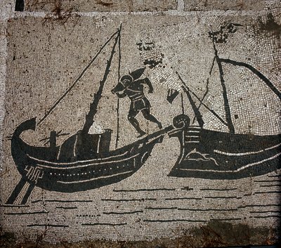 Starověká Ostia (Ostia). Place des Corporations. Mozaika Sabratha Seafarers Corporation. Nakládání zboží na loď. od Roman