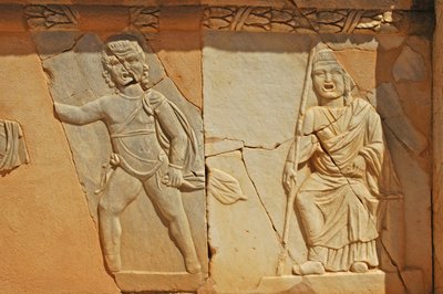 Basreliéfy na Proscénium římského divadla, Sabratha, Libye, 2. století našeho letopočtu od Roman