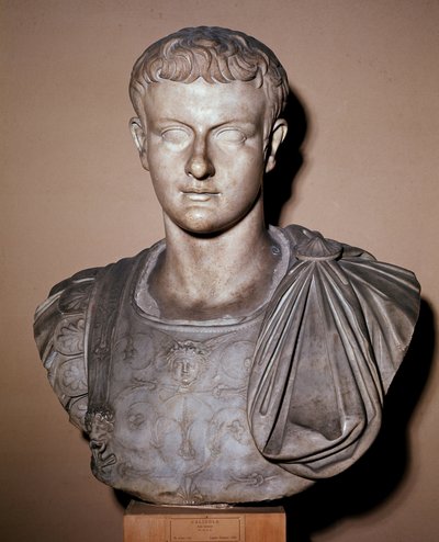 Busta Caliguly (mramorová socha od Roman