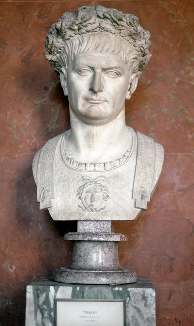 Busta císaře Trajána s věncem z vavřínů a Medúzou na trupu (mramorová plastika, 98-117) od Roman