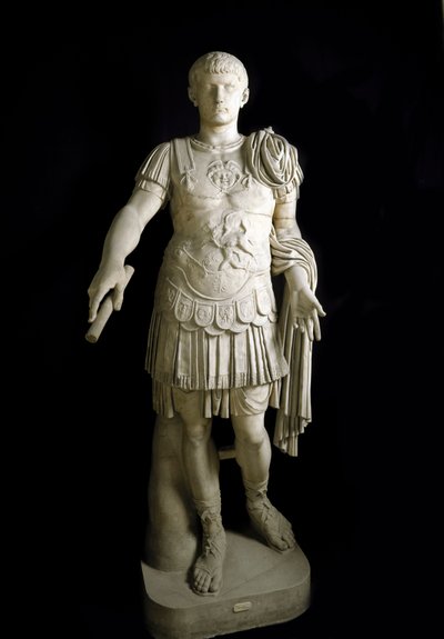 Caius Caesar Germanicus, římský císař (mramor) od Roman