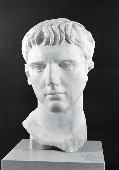Hlava císaře Augusta (63 př. n. l. - 14 n. l.) od Roman