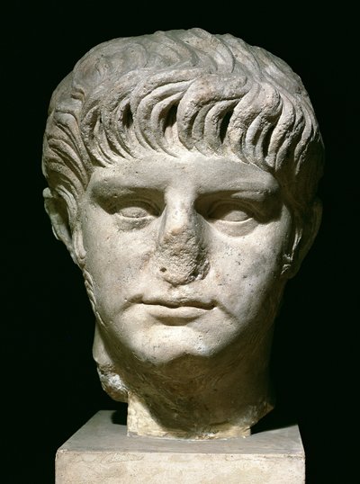 Hlava Nera (37-68 nl) (mramor) od Roman