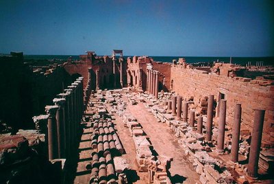 Leptis Magna, Labdah (vápenec) (foto) od Roman