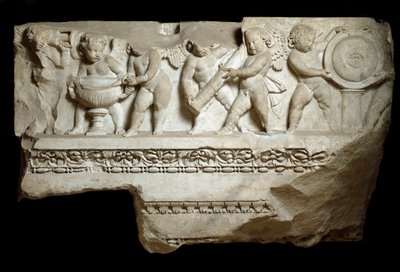 Láska nesoucí paže boha Marse, 2. století (mramorový reliéf) od Roman