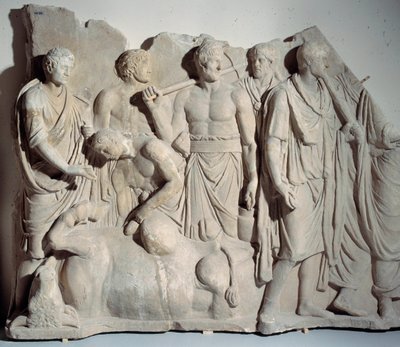 Mramorový reliéf z Forum Trajan: scéna haruspice (devin etrusque) konzultující útroby býka s knězem a liktory. Ztlumit. 0,6x2m. kolem roku 120 n. l. Paříž, muzeum Louvre od Roman