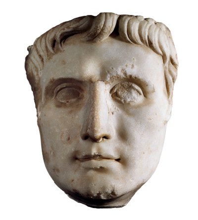 Maska císaře Augusta (Caius Julius Caesar Octavianus Augustus), 63 př. nl - 14 n. l. (mramorová socha) od Roman