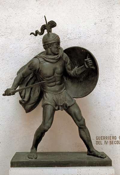 Římské umění: bronzová socha římského válečníka. 4. století před naším letopočtem. Řím, muzeum římské civilizace od Roman