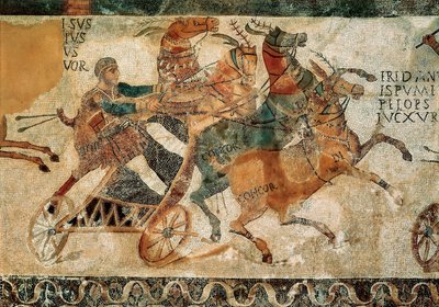 Římské umění: mozaika představující muže na voze taženém čtyřmi koňmi (quadriga) během závodu v cirkuse, cca 4. stol. od Roman
