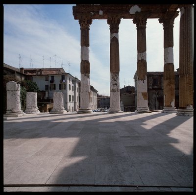 Římské umění: pohled na hlavní město (capitolium), 73 n. l., Brescia Itálie od Roman