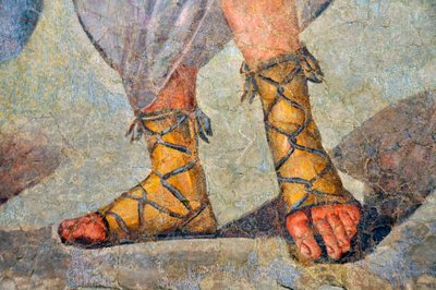 Římské boty se šněrováním. Detail. Konec 2. století - začátek 3. století (freska) od Roman