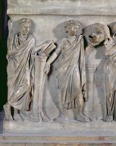 Sarkofág múz, detail Clia a Thalie, mramor kolem roku 160 našeho letopočtu od Roman