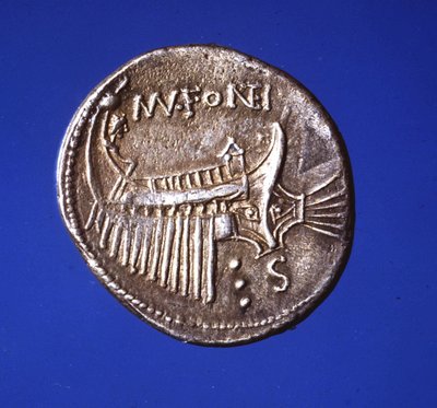 Stříbrná mince představující galéru, 91 n. l. od Roman