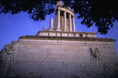 Augustova trofej v La Turbie. Římská památka z 1. století. od Roman
