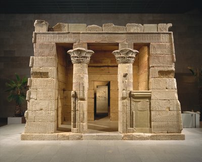 Dendurův chrám, cca 10 př. n. l. (liparský pískovec) od Roman Period Egyptian